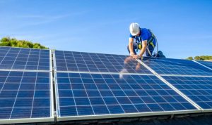 Installation et mise en production des panneaux solaires photovoltaïques à Papaichton